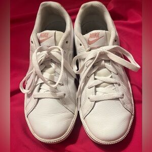 Nike White and Pink Casual Sneakers